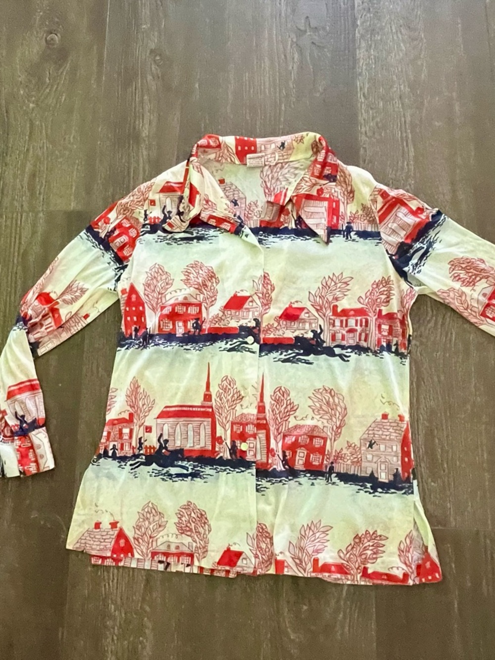 Graff California Wear red + cream button up blouse with a fun print #california - Picture 5 of 8